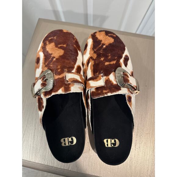 Gianni Bini Slip-On Cow Print Calf Hair Buckle Detail Mule Size 8.5M - Picture 4 of 7
